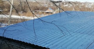 Демонтаж поликарбоната с крыши в Кирове - услуги по доступной цене от 621 рублей
