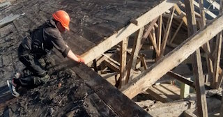 Профессиональный демонтаж стропильной системы от Сварной-Кро в Кирове от 569 рублей.